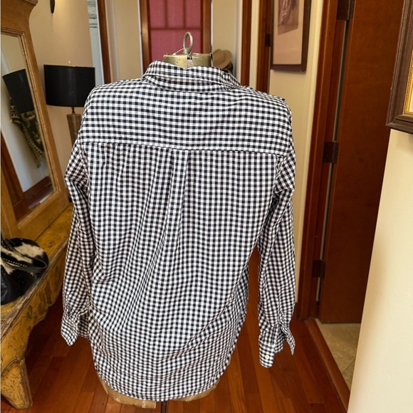 GAP Men's Navy and White Gingham Shirt - Picture 2 of 4